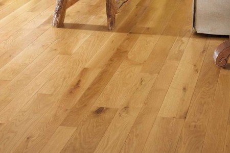 พื้นไม้จริง (Solid Wooden Floor)